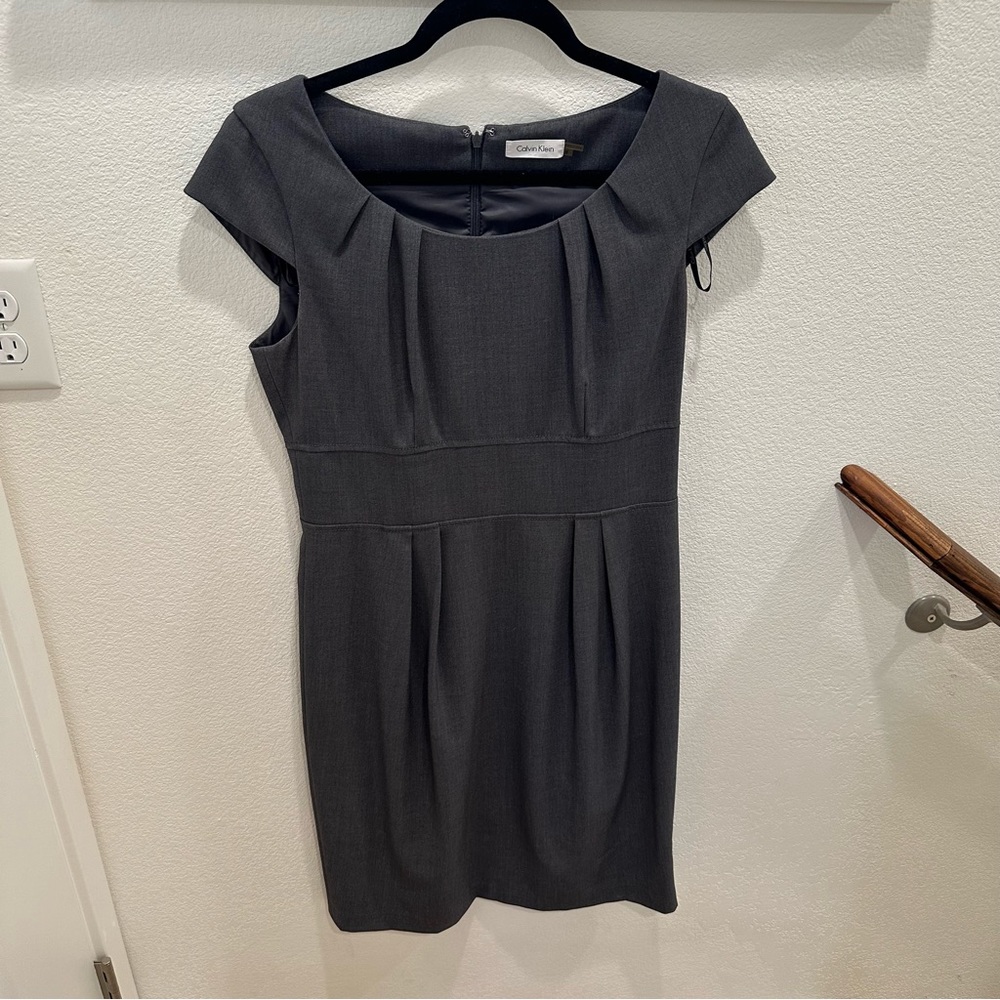 Calvin Klein sheath dress size 8 grey